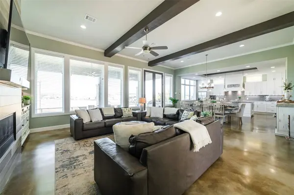 106 Blue Heron DR, Kingsland, TX 78639