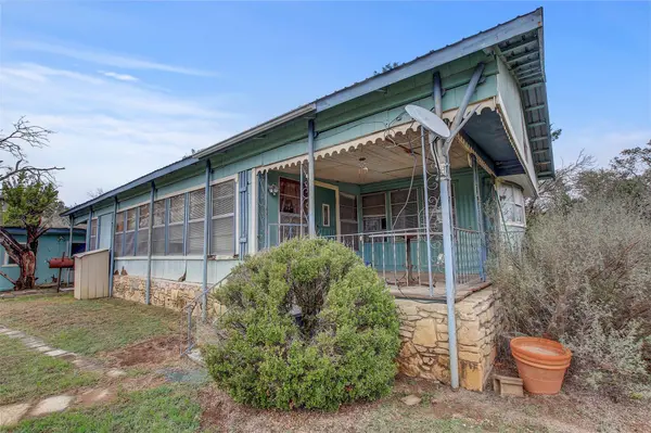 205 Singleton DR, Spicewood, TX 78669