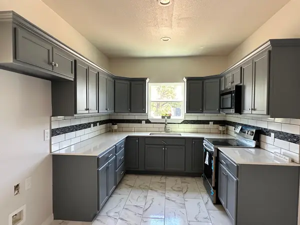 501 Maple ST, Taylor, TX 76574