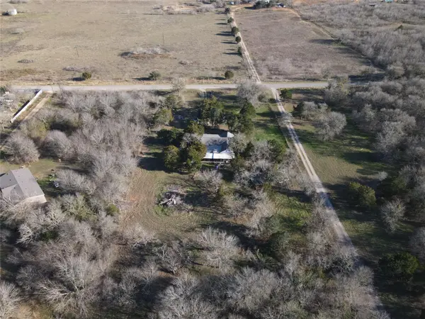 221 Lower Elgin RD, Elgin, TX 78621