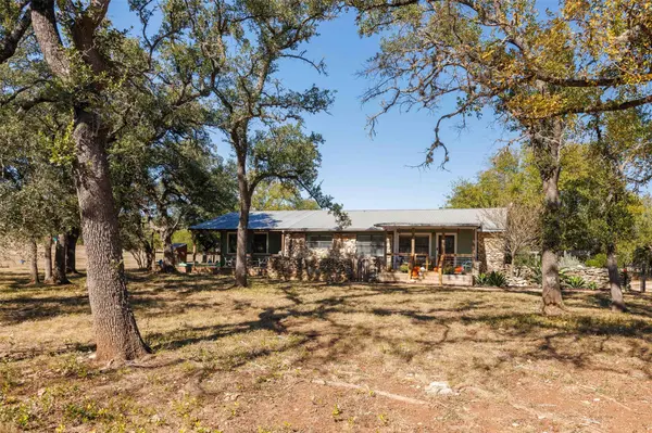 1071 Rolling Hills DR, Wimberley, TX 78676