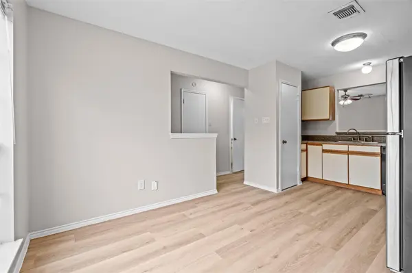 1844 River Crossing CIR #D, Austin, TX 78741