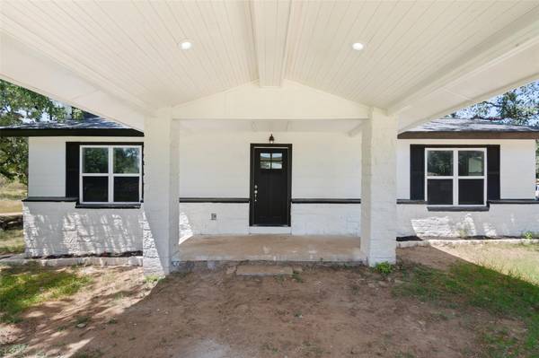 210 Highcrest DR, Granite Shoals, TX 78654
