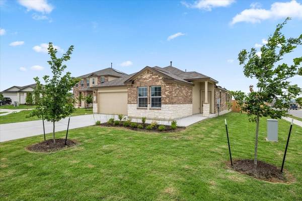 104 Winged Foot CV, San Marcos, TX 78666
