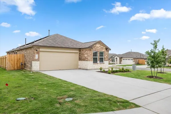 104 Winged Foot CV, San Marcos, TX 78666