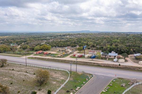 12102 Us Highway 281 N, Round Mountain, TX 78663