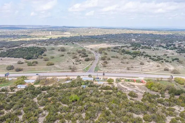 12102 Us Highway 281 N, Round Mountain, TX 78663