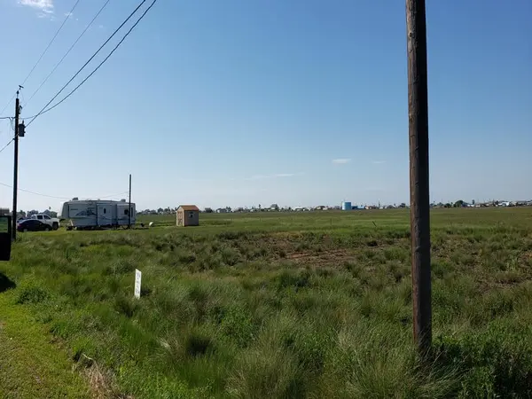 1800 County Road 299, Sargent, TX 77414