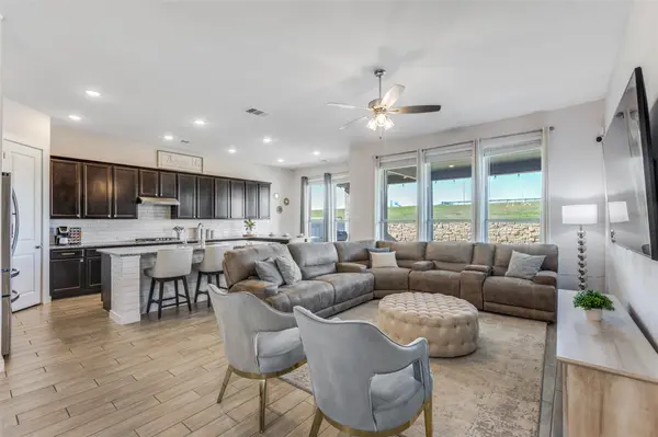 409 Mangold DR, Hutto, TX 78634