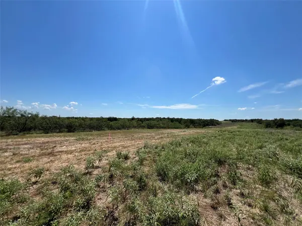 2614 CR 466, Elgin, TX 78621