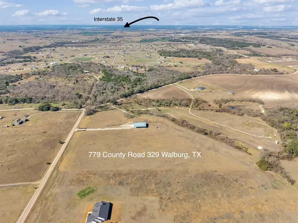 779 County Road 329 RD, Granger, TX 76530