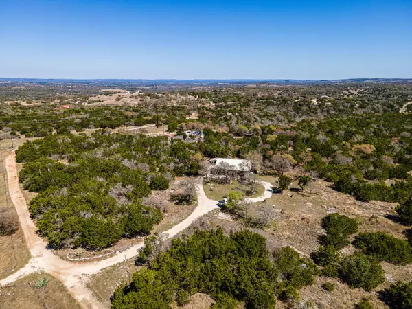 1301 Altwein RD, Blanco, TX 78606