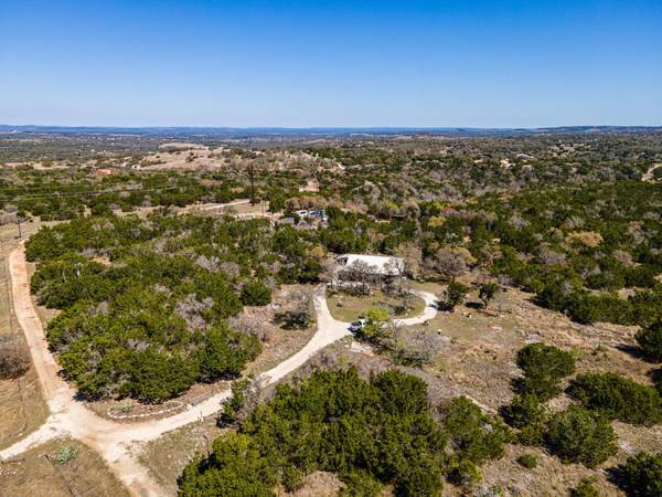 1301 Altwein RD, Blanco, TX 78606