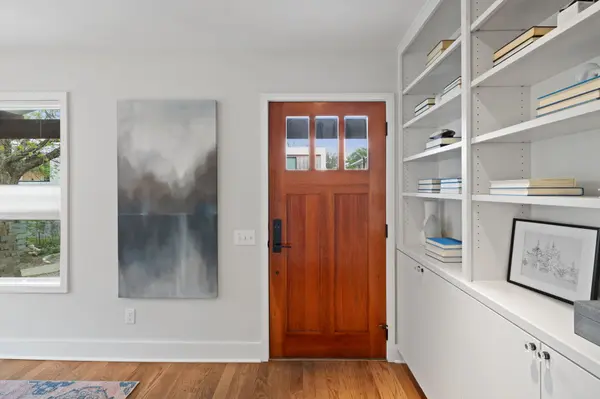 2300 S 3rd ST, Austin, TX 78704