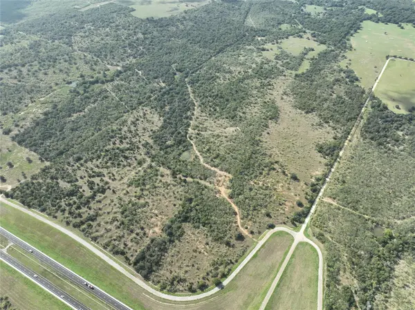 TBD Lot 7 CR 424 RD, Waelder, TX 78629