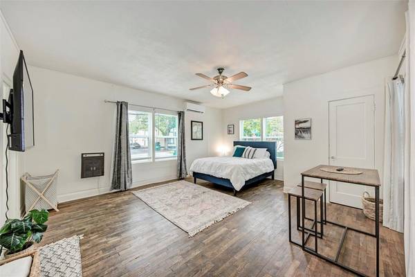 915 W 21st ST #2, Austin, TX 78705