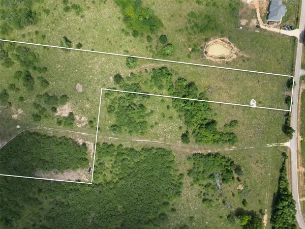 285 Watterson School RD, Red Rock, TX 78662