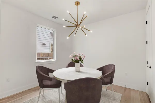 4127 E 12th ST #8, Austin, TX 78721