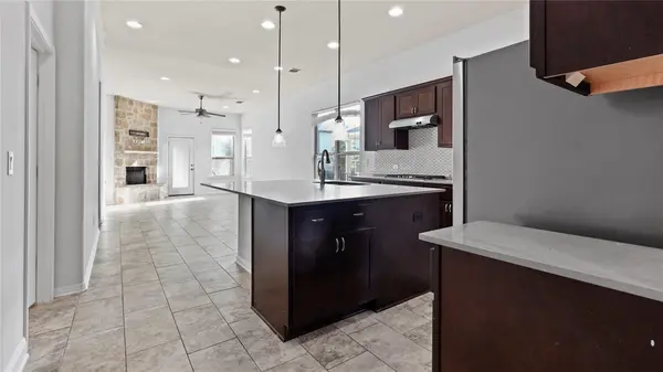 135 Simon, Kyle, TX 78640