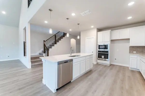 871 Cherrystone LOOP, Buda, TX 78610