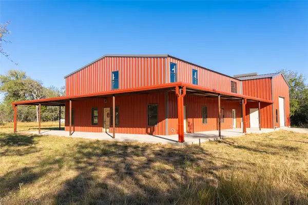 358 Cornelius RD, Utopia, TX 78885