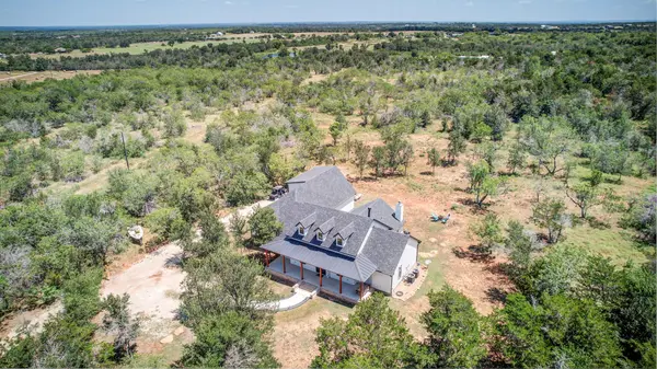 142 Anderson DR, Red Rock, TX 78662