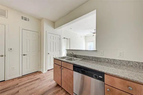 2502 Leon ST #518, Austin, TX 78705