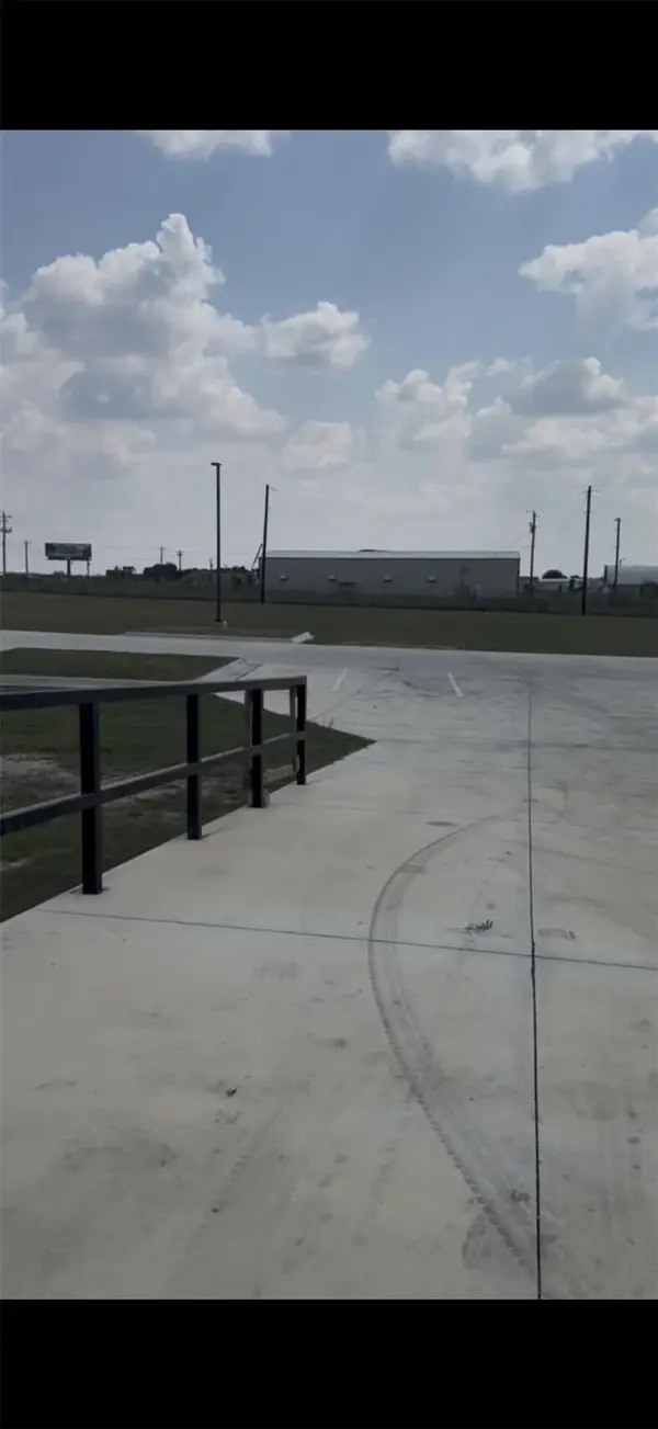 4333 E State Highway 29, Bertram, TX 78605