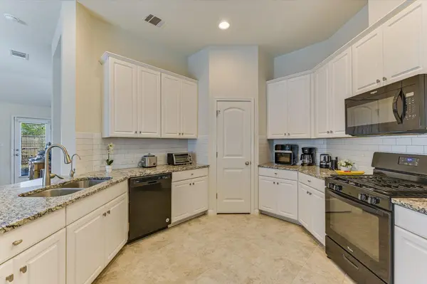 135 Tailwind DR, Kyle, TX 78640