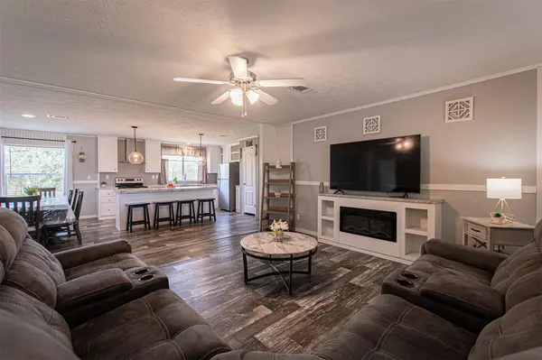 112 Jabali ST, Cedar Creek, TX 78612