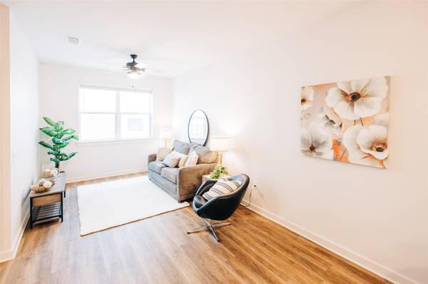 7051 Meadow Lake BLVD #8203, Austin, TX 78744