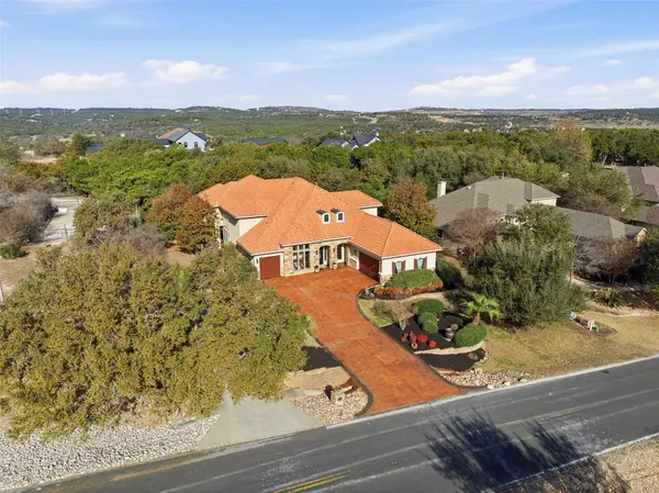 2312 Lakehurst RD, Spicewood, TX 78669