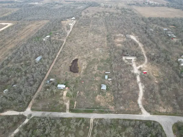 194 A McDowell RD, Del Valle, TX 78617