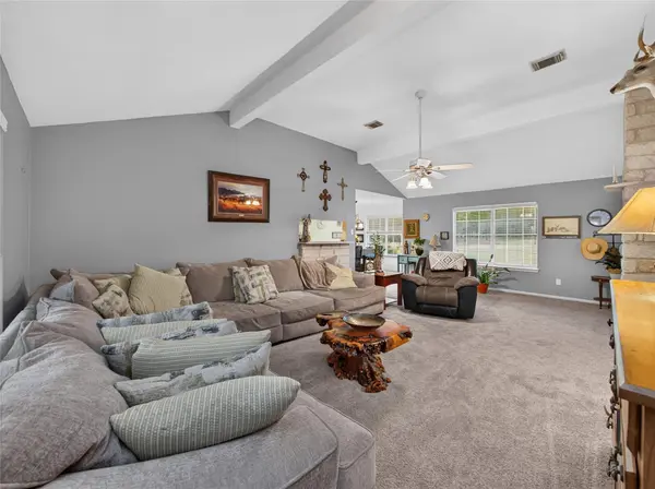 1650 County Road 439, Thorndale, TX 76577