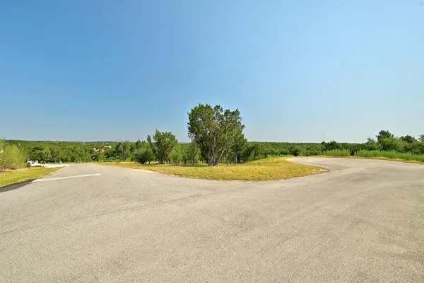 235 Campolina LN, Driftwood, TX 78619