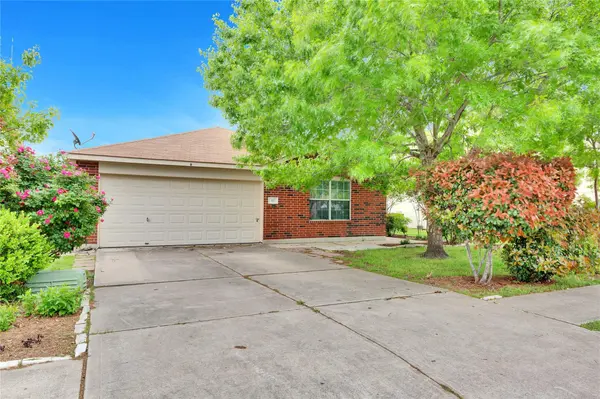 117 Gillespie LN, Elgin, TX 78621