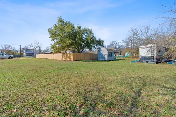 842 Kimbro ST, Taylor, TX 76574