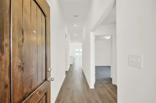 133 Woods Edge LN, Georgetown, TX 78628