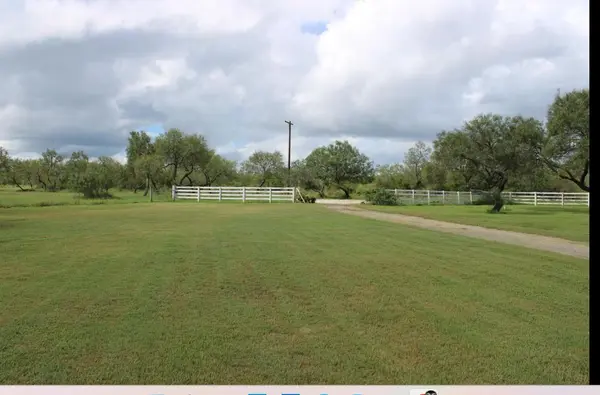 375 W County Road 401 RD, Premont, TX 78355