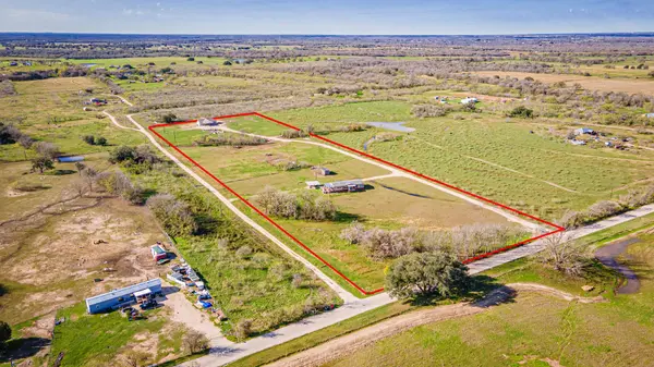 3370 Pettytown RD, Dale, TX 78616