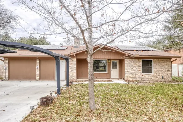 2114 Bel Air DR, Taylor, TX 76574