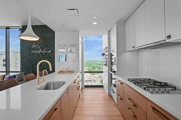 70 Rainey ST #1409, Austin, TX 78701