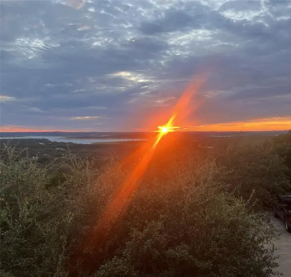 633 Flaman RD, Canyon Lake, TX 78133