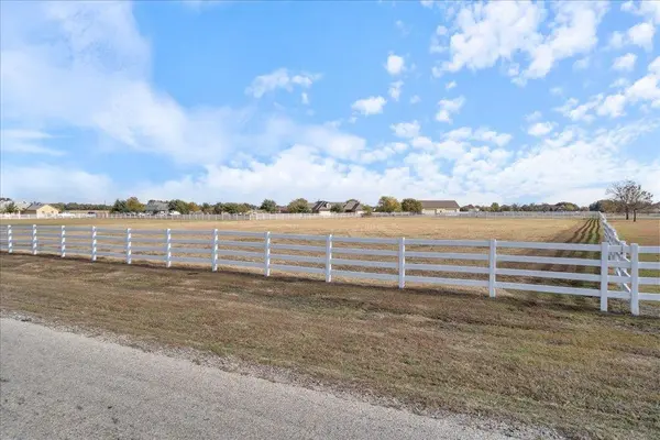 210 Stephanie CV, Georgetown, TX 78626