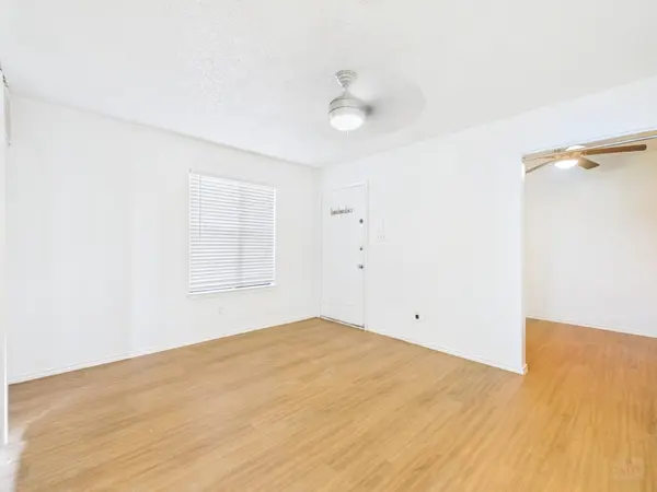 2500 Burleson RD #201, Austin, TX 78741