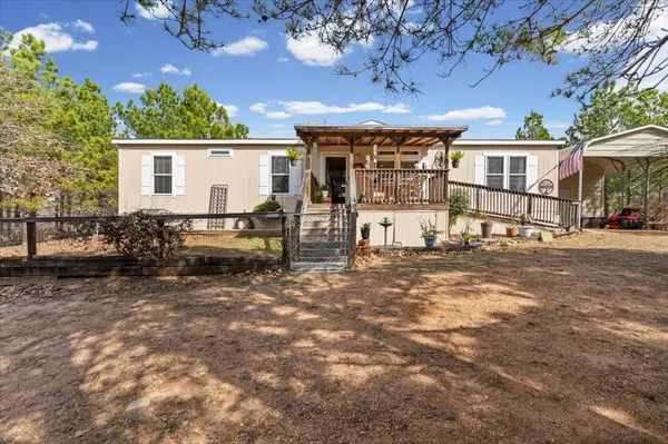 198 Pine Shadows LN, Bastrop, TX 78602