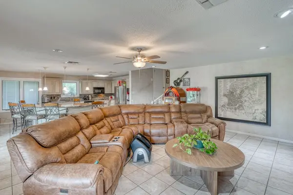 2000 Williams Lakeshore, Kingsland, TX 78639