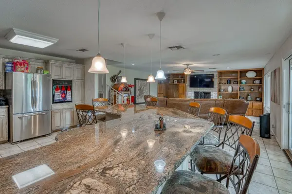 2000 Williams Lakeshore, Kingsland, TX 78639