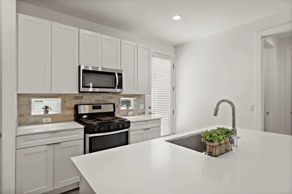6404 Porter ST #1, Austin, TX 78741