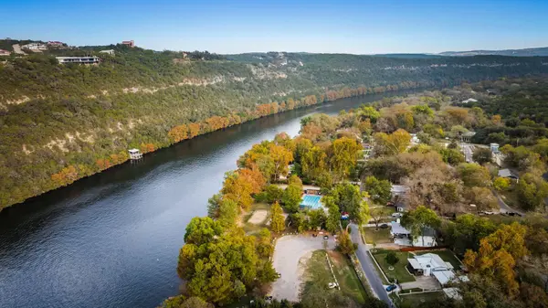 2701 & 2703 De Soto DR, Austin, TX 78733